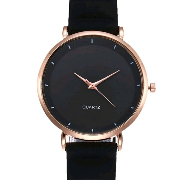 New Casual Quartz Silicone Watch - Picture 3 of 5